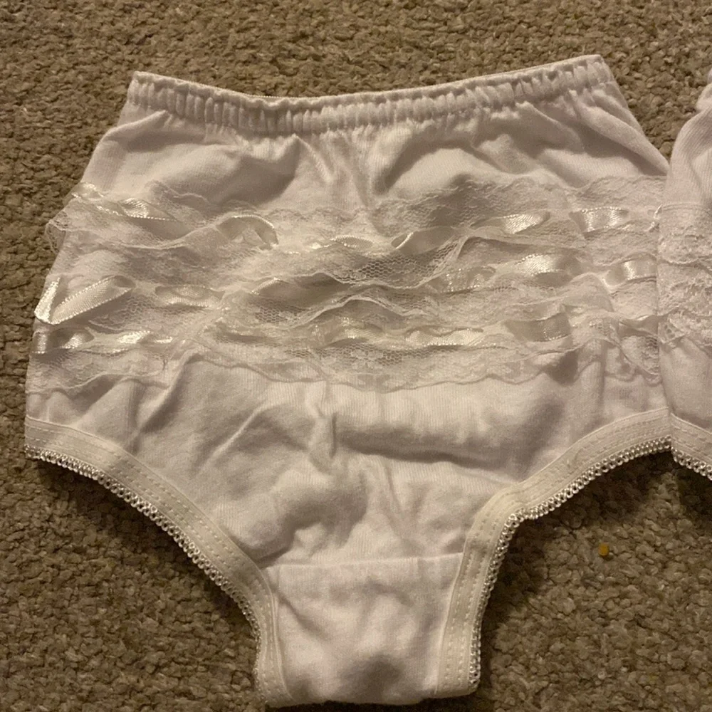 White Bloomers